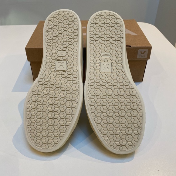 Veja Campo Sneaker Extra White/Matcha Suede sz 41EU/10US New in Box - Picture 7 of 7